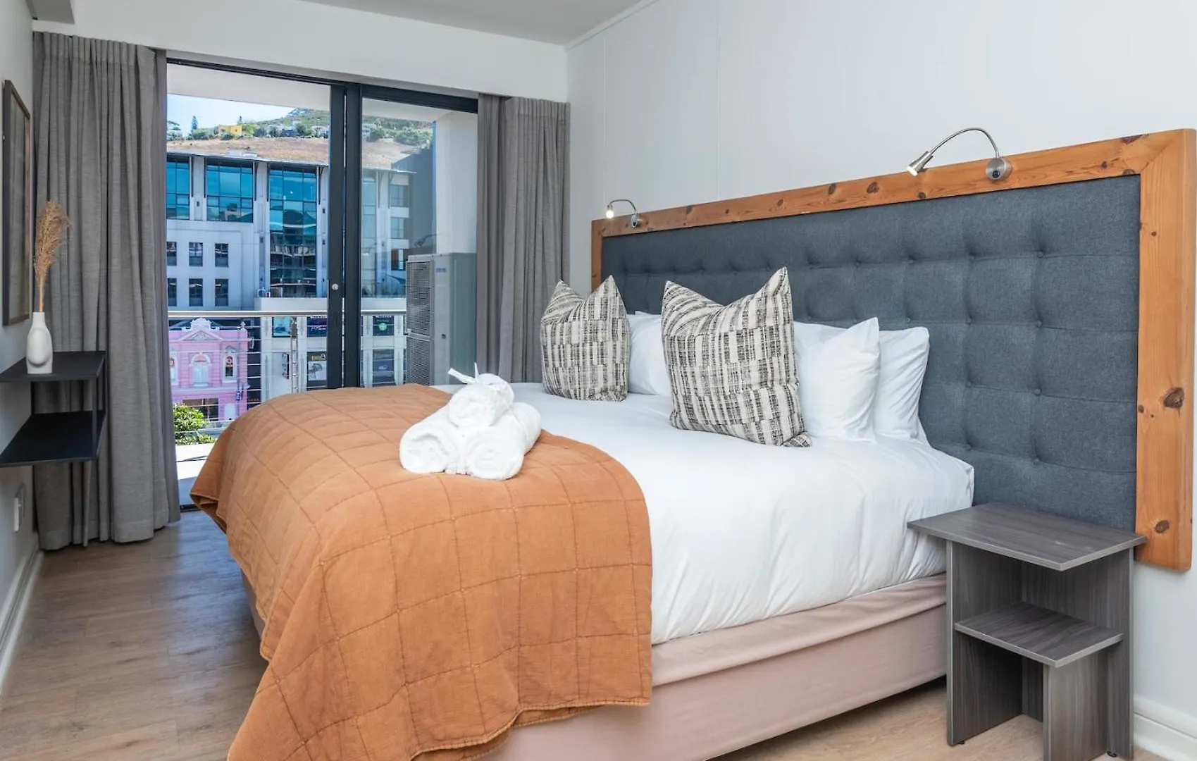 Xenia Aparthotel By Totalstay Città del Capo