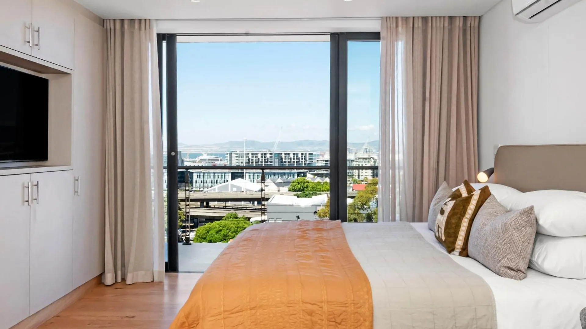 Xenia Aparthotel By Totalstay Le Cap