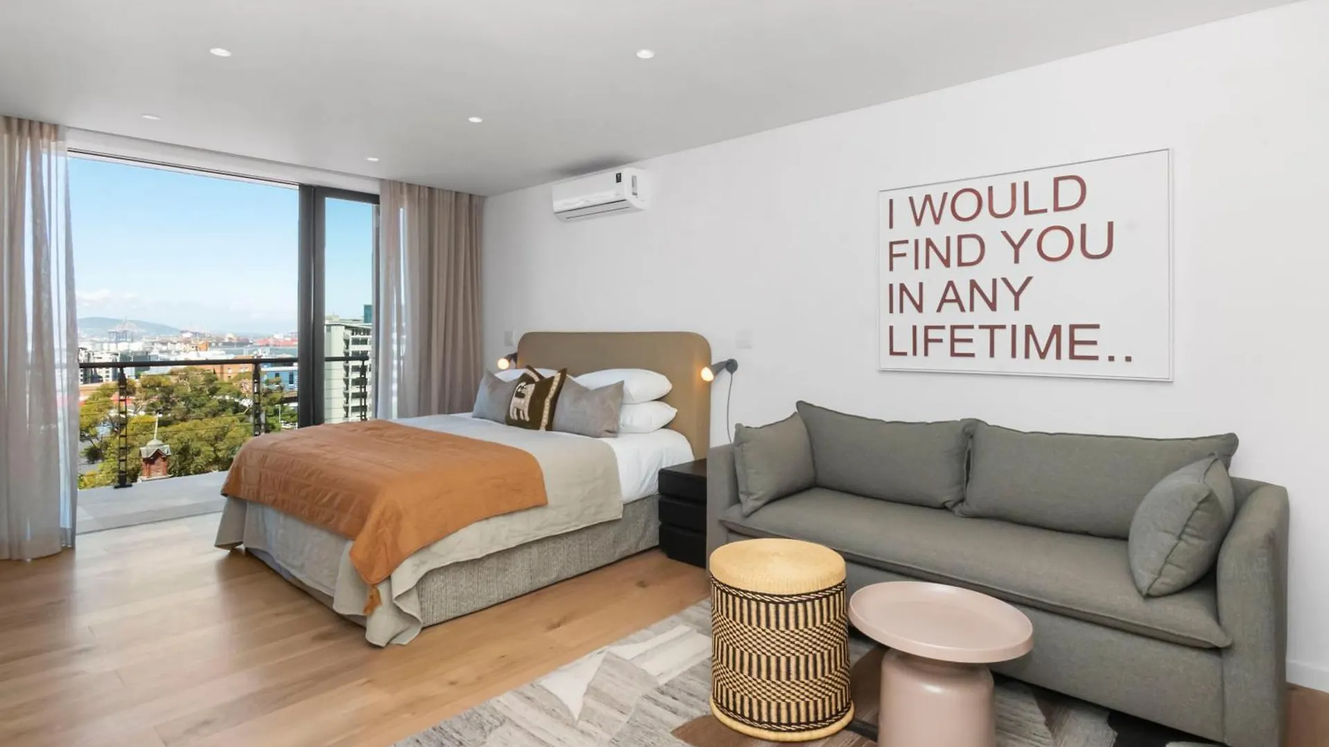 Xenia Aparthotel By Totalstay Le Cap