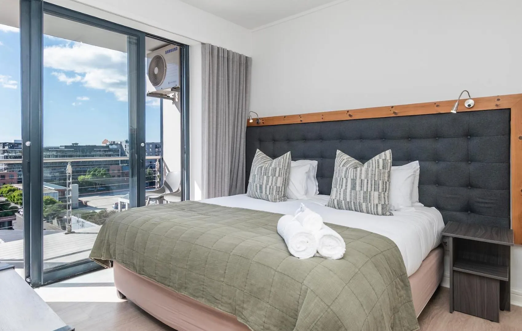 Xenia Aparthotel By Totalstay Le Cap