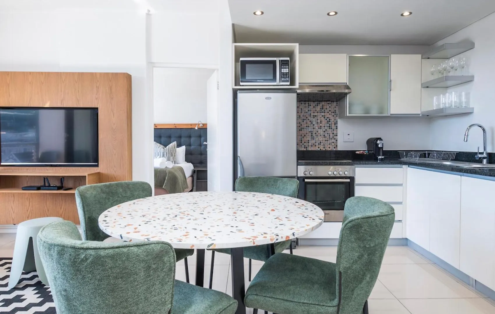 Xenia Aparthotel By Totalstay Le Cap