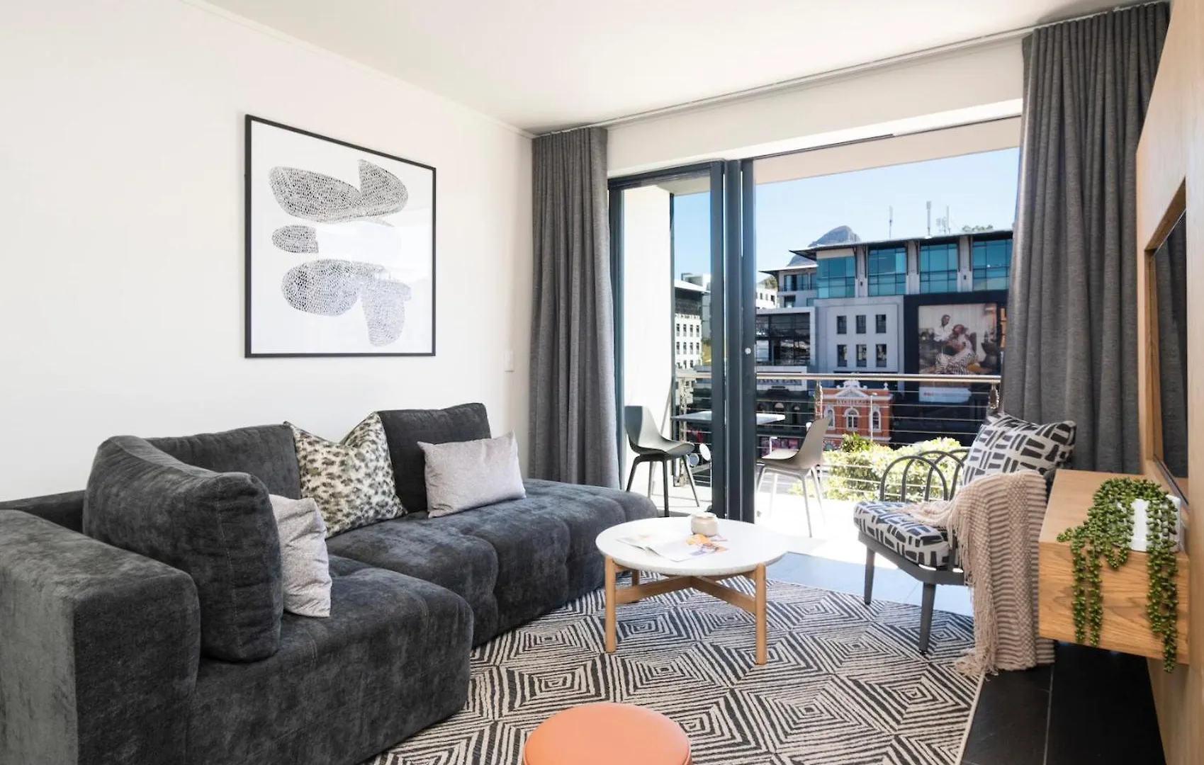 Xenia Aparthotel By Totalstay Le Cap